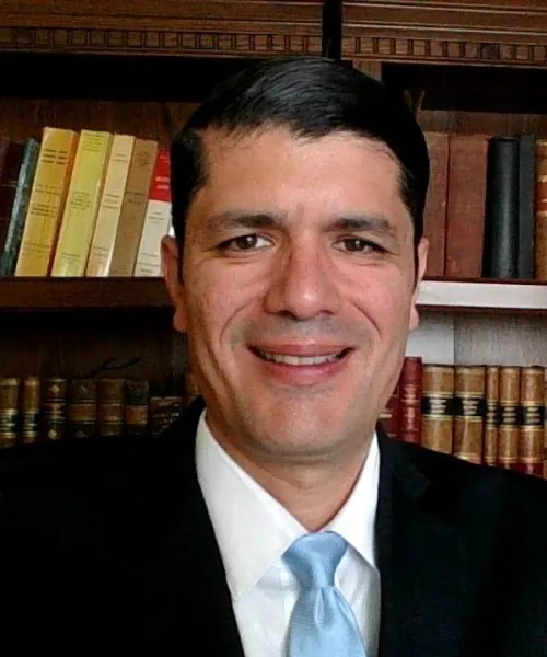 Lic. Oscar Castellanos