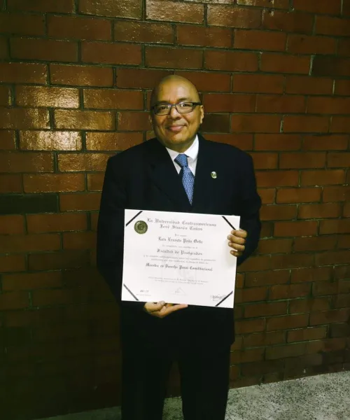 Mgtr. Luis Peña