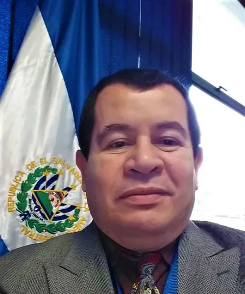 Dr. Alirio  Orantes Fuentes
