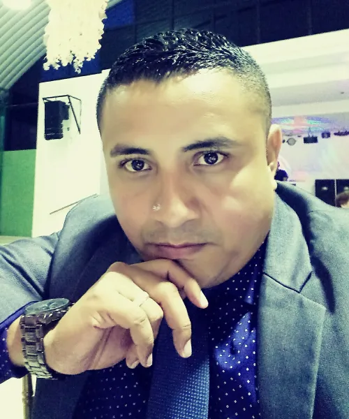 Lic. Jhonni Melvin Calderon Pineda